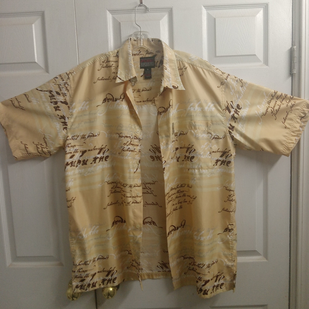 Mens Fubu short sleeve Shirt. XL Cream with dark brown print